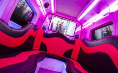 MiniDiscoBus | LimuHummer | Alquiler Limusinas Hummer